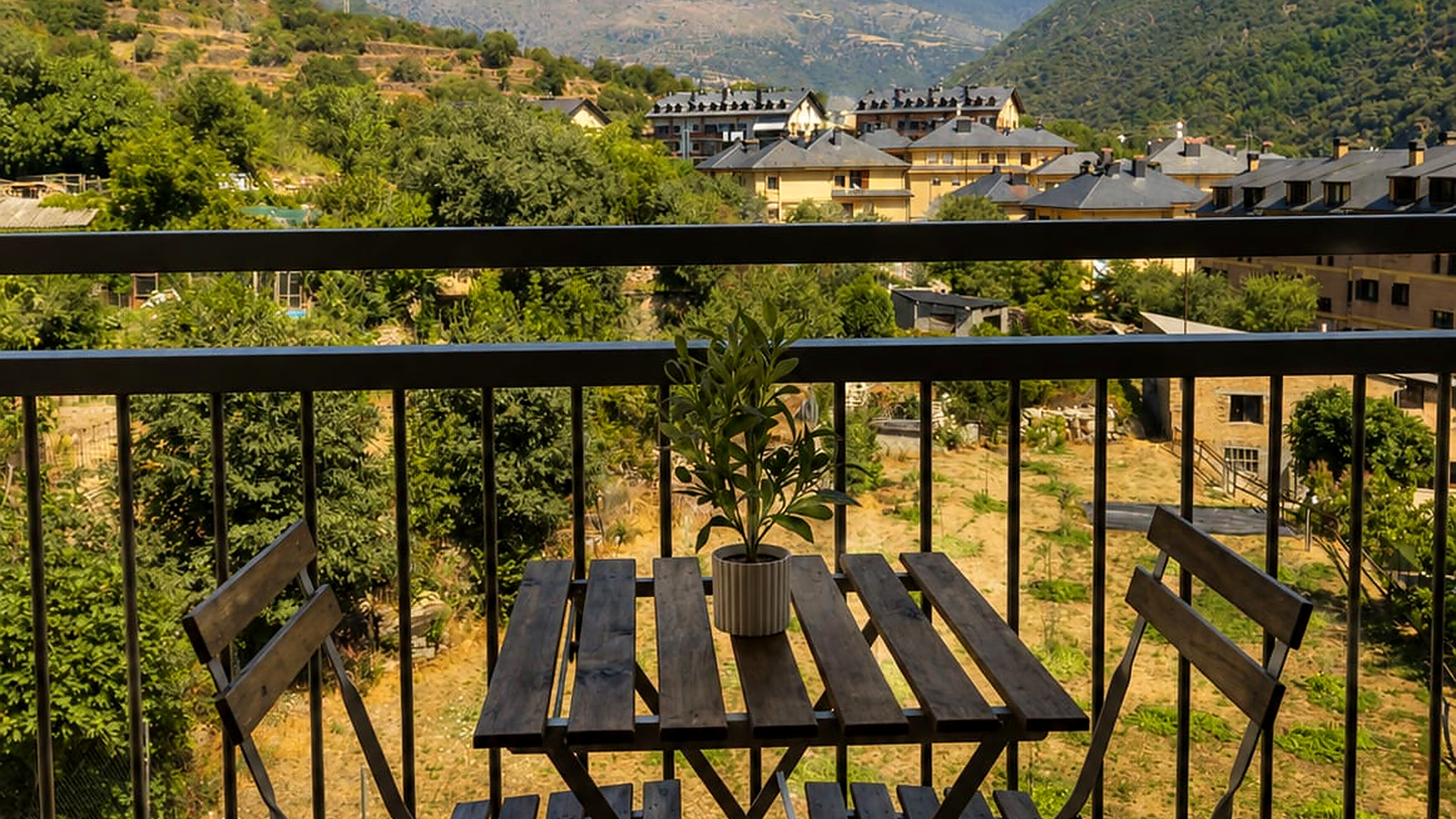 Terraza privada con vistas a la montaña